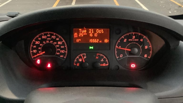 2022 72 reg CITROEN RELAY L3H2 ENTERPRISE PANEL VAN WITH AIR-CON 15,500 MILES 