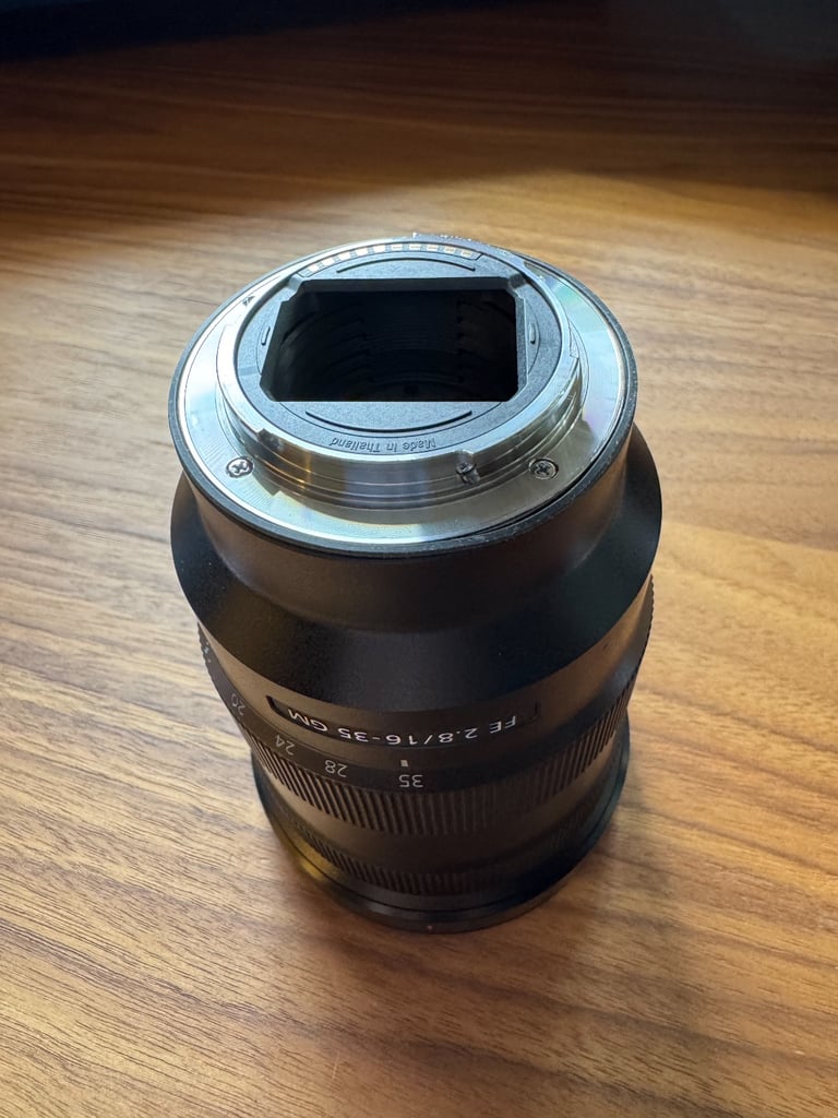 Sony GM 16-35 f2.8 - pristine!
