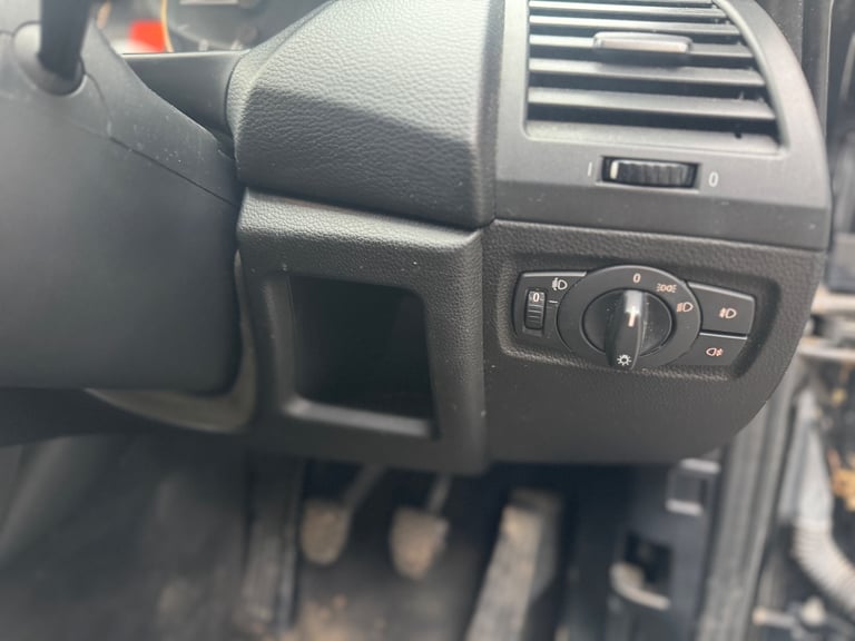 BMW, 1 SERIES, Hatchback, 2011, Manual, 1995 (cc),5 doors - Image 8