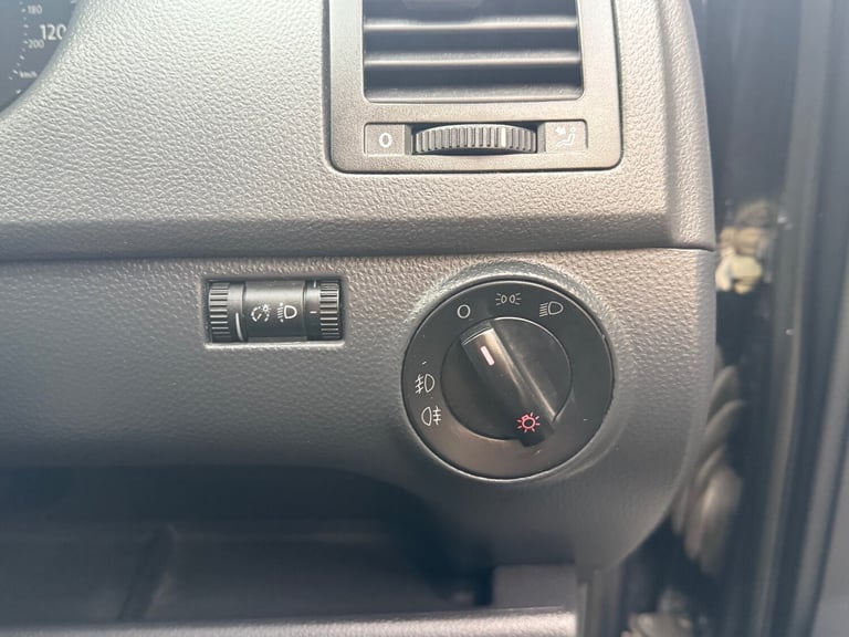 2009 Volkswagen Polo 1.4 Match 80 5dr Auto HATCHBACK Petrol Automatic