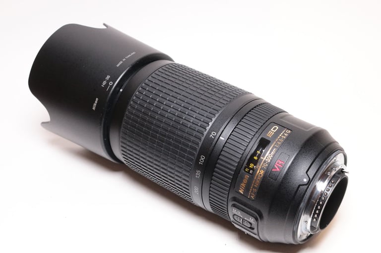 image for Nikon AF-S 70-300mm F/4.5-5.6 G ED VR Lens in excellent condition