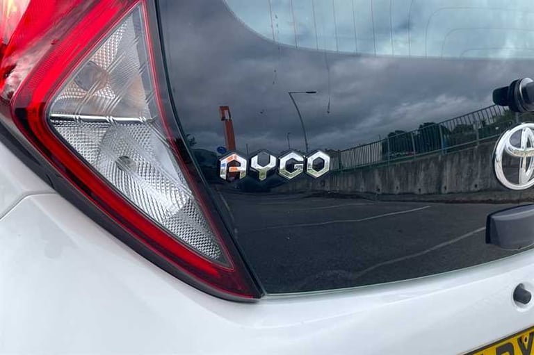 2021 Toyota AYGO 1.0 VVT-i x-play Hatchback 5dr Petrol Manual Euro 6 (Safety Sense) (71 ps) Hatch...
