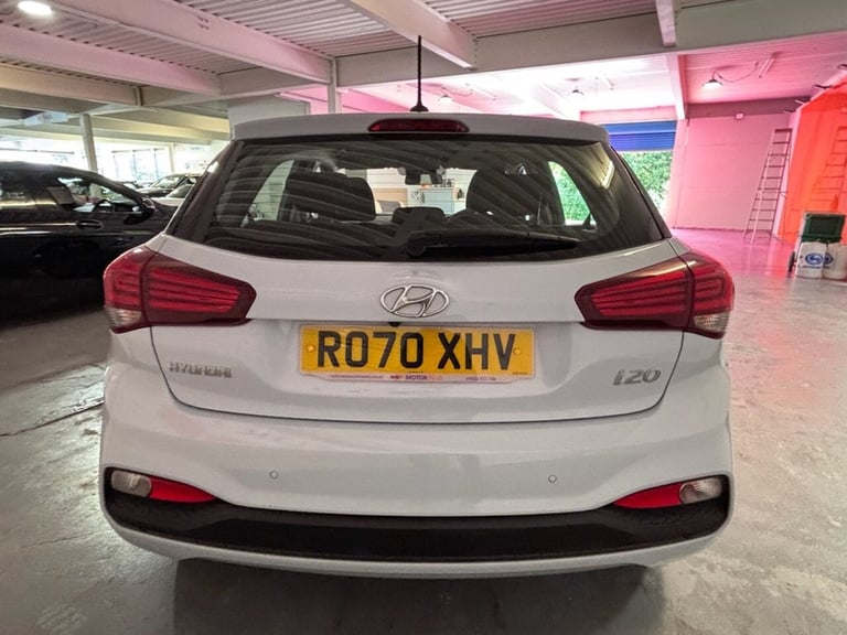 2020 70 HYUNDAI I20 1.2 SE LAUNCH EDITION HATCHBACK 5DR PETROL MANUAL EURO 6 (S/