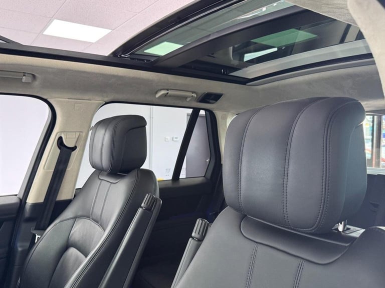 LAND ROVER RANGE ROVER 3.0 D300 MHEV Westminster Black Auto 4WD Euro 6 (s/s)