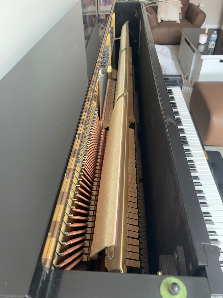 Yamaha U1 1986 piano for sale