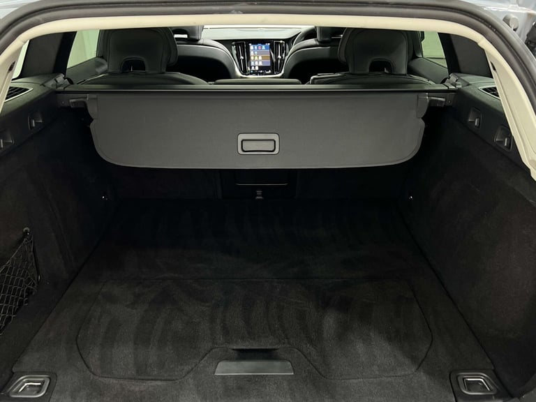 2023 Volvo V60 2.0 V60 Ultimate B4 MHEV Auto 5dr Estate Hybrid Automatic