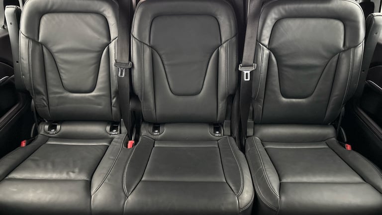 2023 Mercedes-Benz V-Class 2.0 V220d AMG Line MPV 5dr Diesel G-Tronic+ Euro 6 (s/s) XLWB (163 ps)...