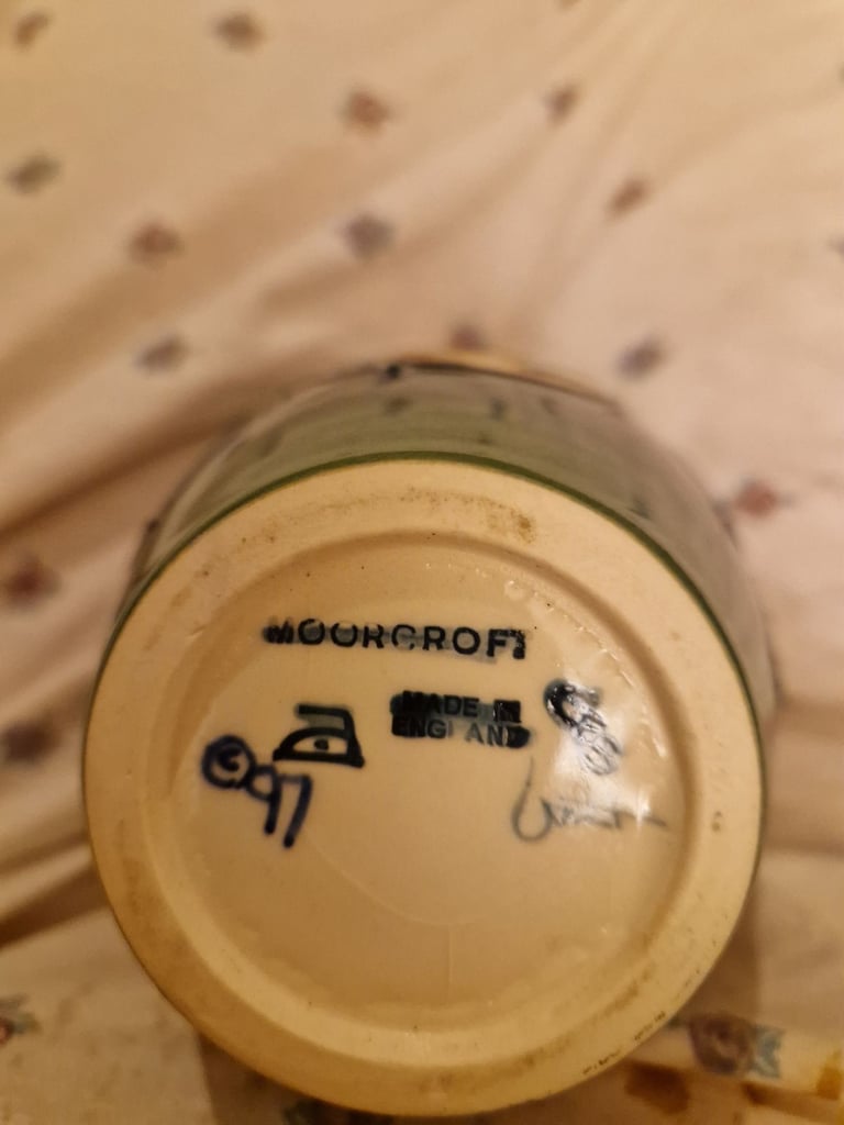 Moorcroft Pottery Vase Good Condition  