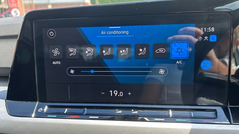 2022 Volkswagen Golf 1.0 TSI Life 5dr Petrol Hatchback Hatchback Petrol Manual