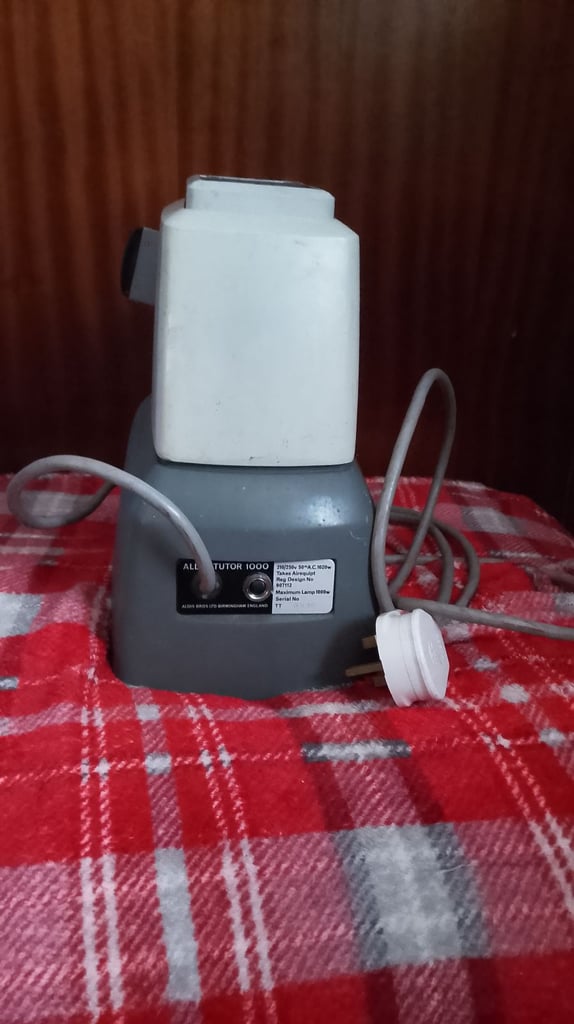 Projector Aldis tutor 1000
