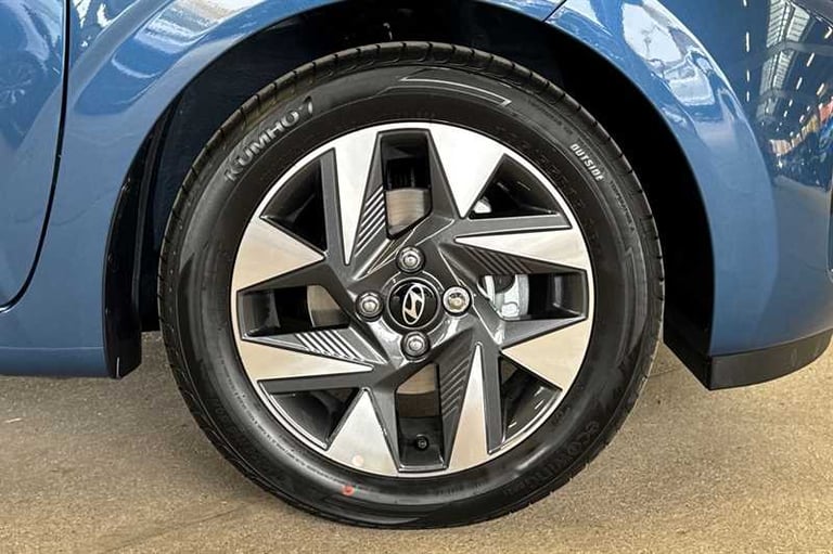 2025 Hyundai i10 1.0 Advance Hatchback 5dr Petrol Auto Euro 6 (s/s) (63 ps) Hatchback Petrol Auto...