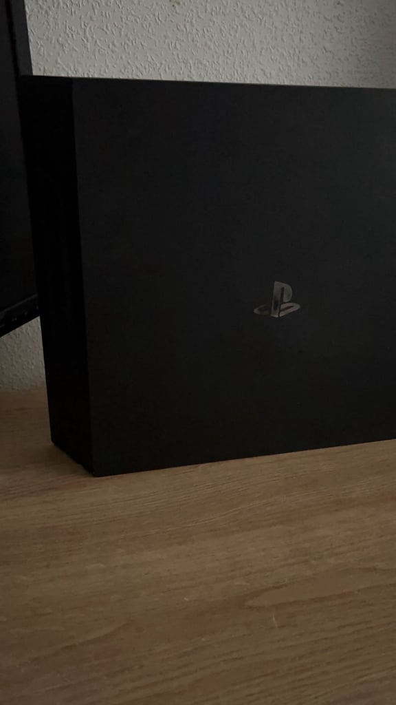 ps4 pro 1TB