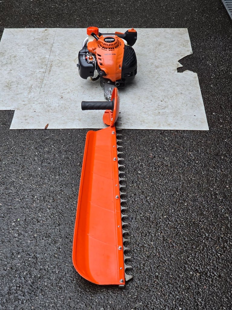 Echo Hedge Trimmer HCS - 3810ES - Excellent Condition