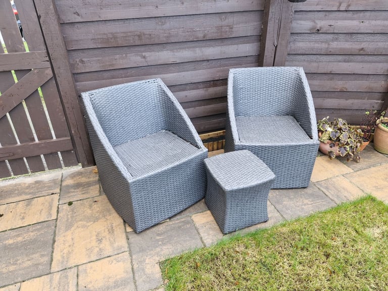 image for Stylish Grey Rattan Outdoor Chair Set with Matching Table