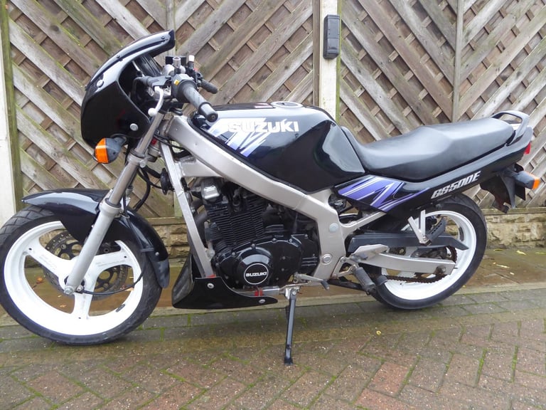 SUZUKI GS 500 H REG VERY LOW MILES 4,500 WILL BE SERVICED NEW BATTERY 1YRS MOT