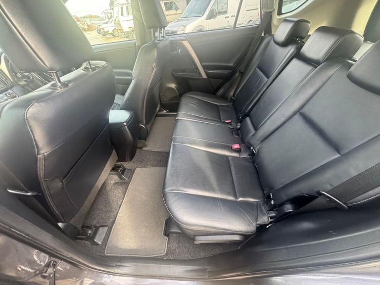 2013 Toyota RAV4 2.2 D-4D Invincible 4WD Euro 5 5dr ESTATE Diesel Manual