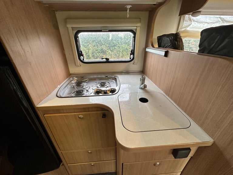 Adria sunliving fixed bed low miles under 3500kg