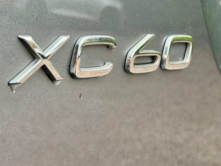 2016 65 VOLVO XC60 2.0 D4 R-DESIGN LUX NAV SUV 5DR DIESEL AUTO EURO 6 (S/S) (190