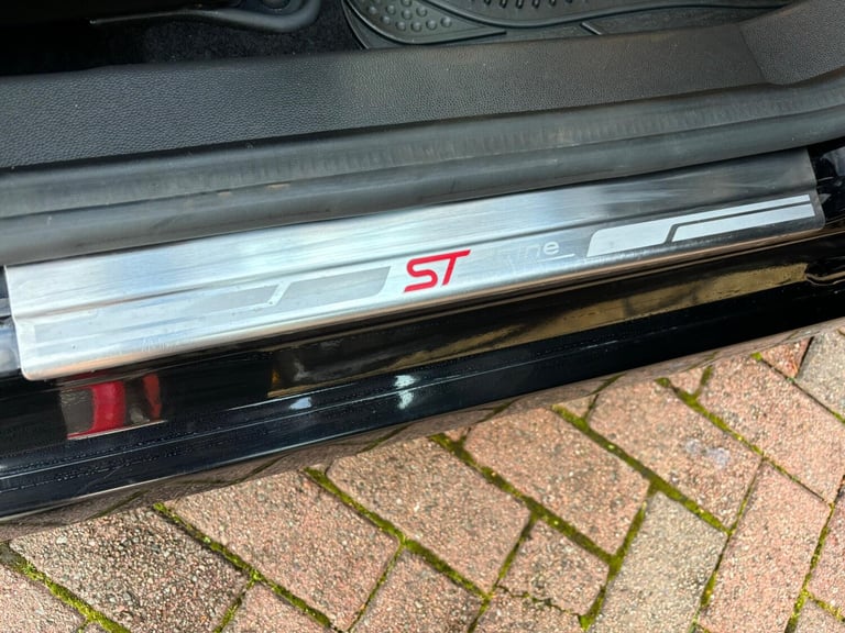 2017 Ford Fiesta 1.0T EcoBoost ST-Line Euro 6 (s/s) 5dr HATCHBACK Petrol Manual