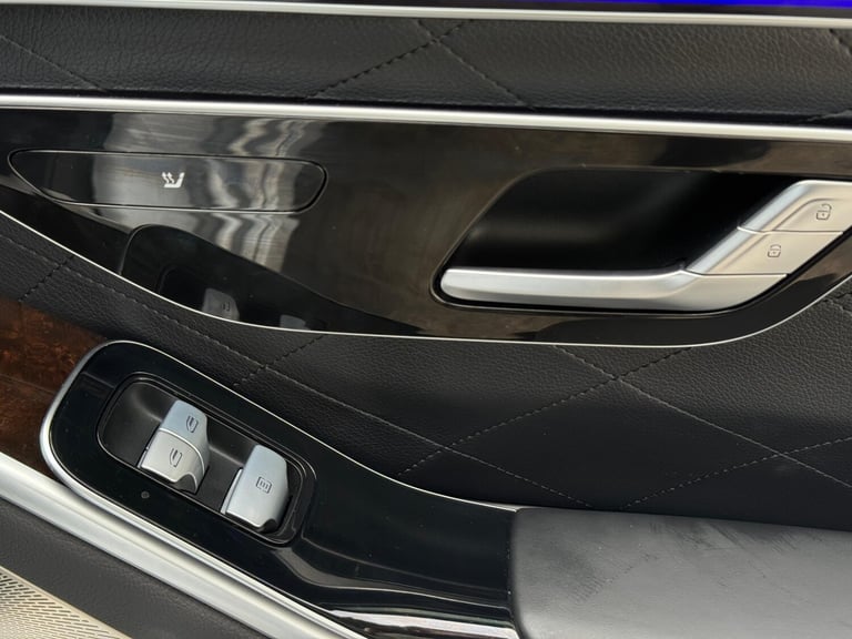 2025 Mercedes-Benz S-Class S500 FORMATIC Saloon PETROL Automatic