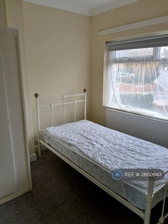3 bedroom house in Nursery Lane, Northampton, NN2 (3 bed) (#2660943)