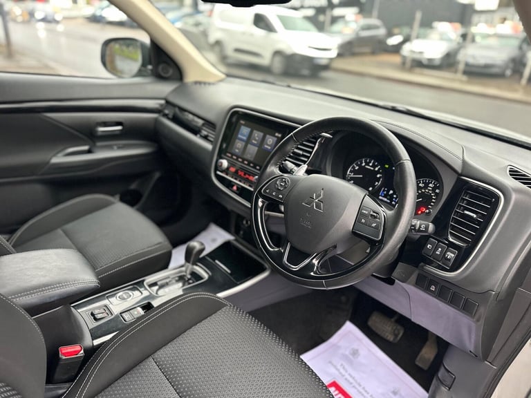 2020 Mitsubishi Outlander 2.0 MIVEC Design CVT 4WD Euro 6 (s/s) 5dr ESTATE Petrol Automatic