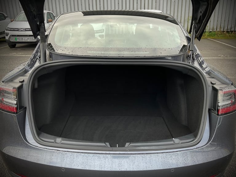 2022 Tesla Model 3 Performance AWD 4dr [Performance Upgrade] Auto SALOON ELECTRIC Automatic