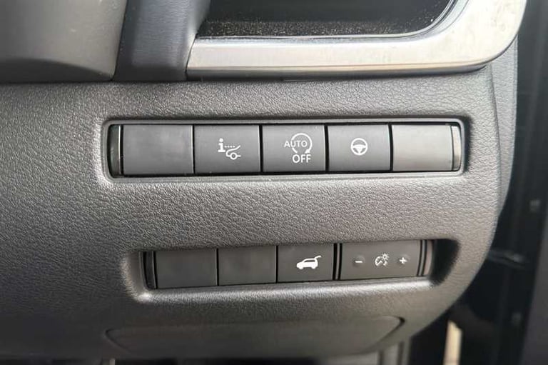 2022 Nissan Qashqai 1.3 DIG-T MH TEKNA 5DR Hatchback Petrol Manual