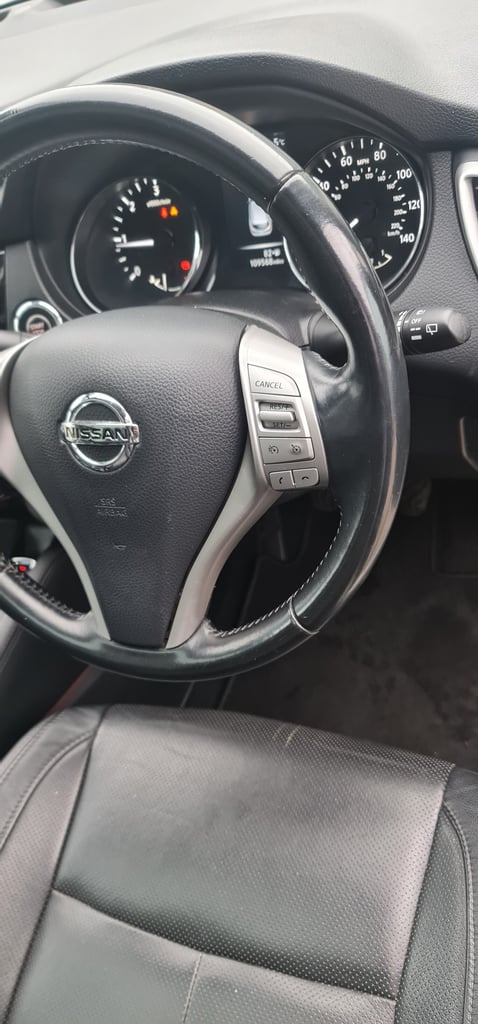 Nissan Qashqai Tekna (2014) 1.6 dCi Tekna SUV 5dr Diesel 109k Warranted Miles