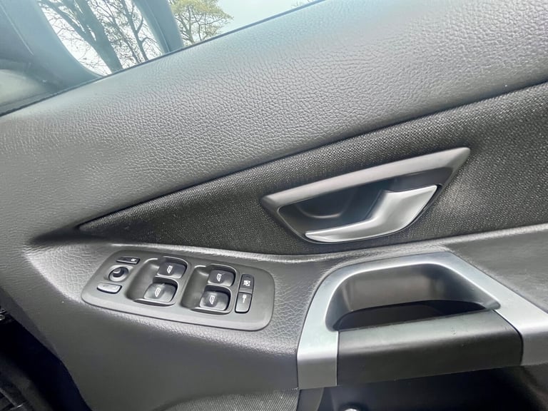 2010 Volvo XC90 2.4 D5 Active 5dr Geartronic Diesel