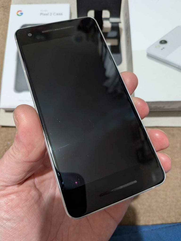 Google Pixel 2 White 32gb Unlocked Boxed Mobile Phone
