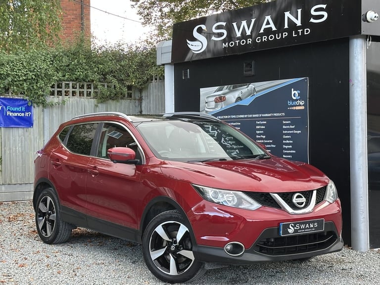 2016 Nissan Qashqai 1.2 N- Connecta Petrol Manual 5 Door SUV Red