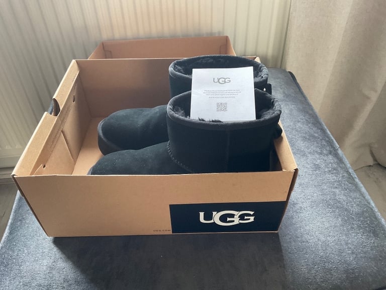 UGG BOOTS