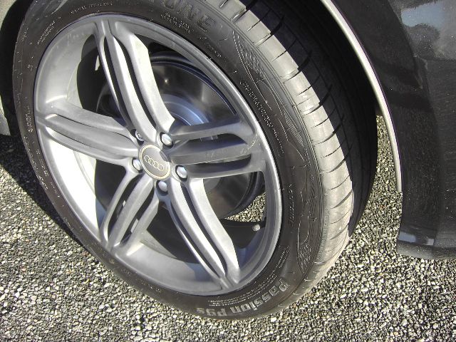 Audi Q5 S Line Quattro TDi 3.0LTR 7 Speed Auto (4x4)