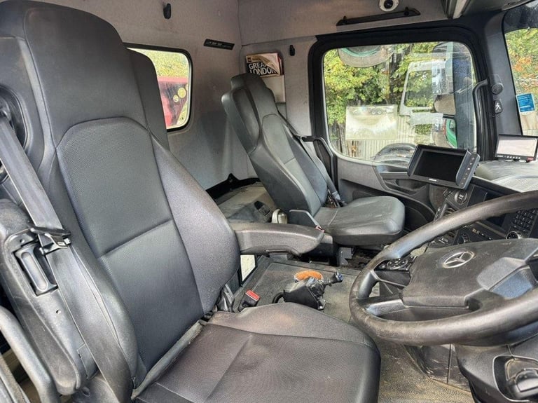 2016 MERCEDES AROCS 3240 8X4 TIPPER