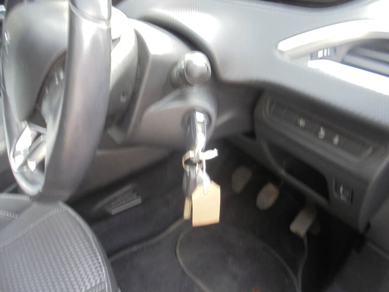 2016 Peugeot 208 1.2 PureTech 82 Allure 5dr HATCHBACK PETROL Manual