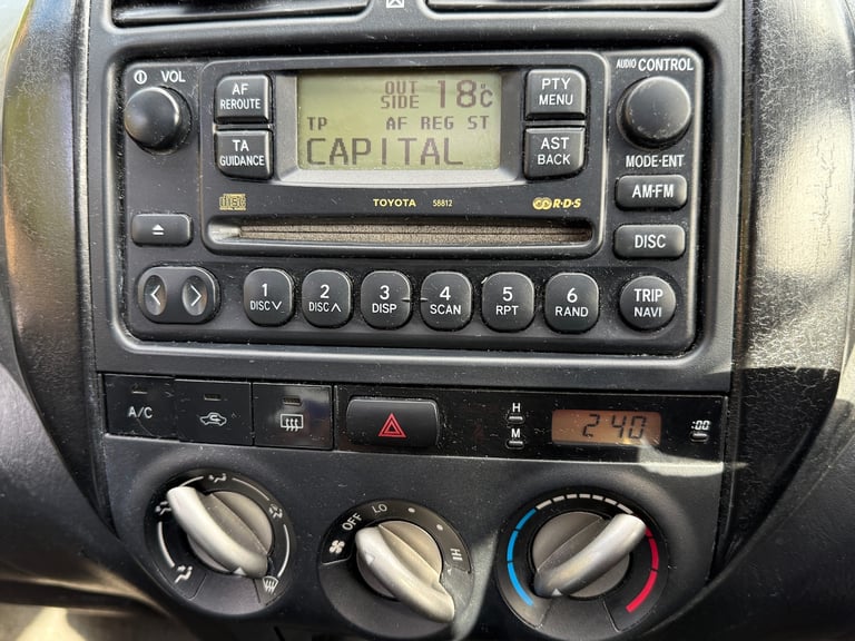 2004 Toyota RAV4 XT3 VVT-I PETROL MANUAL 5 DOORS GREY ESTATE Petrol Manual
