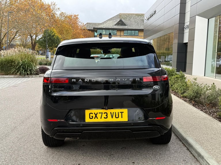 2023 Land Rover Range Rover Sport 3.0 D300 MHEV Dynamic SE SUV 5dr Diesel Auto 4WD Euro 6 (s/s) (...