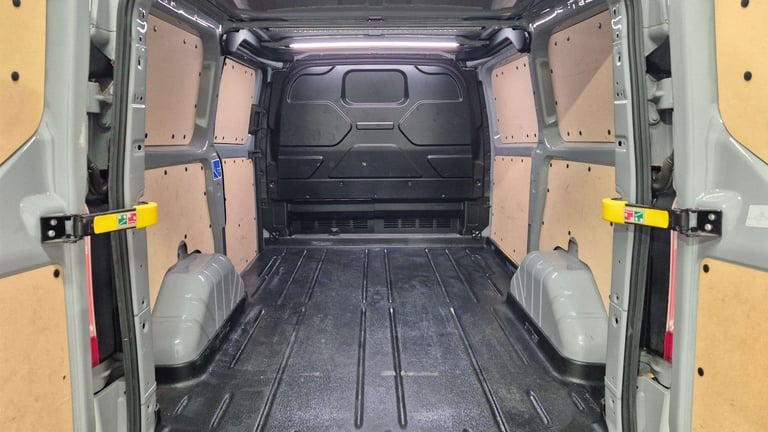 2023 Ford Transit Custom 2.0 EcoBlue 170ps Low Roof Limited Van Auto Van Diesel Automatic