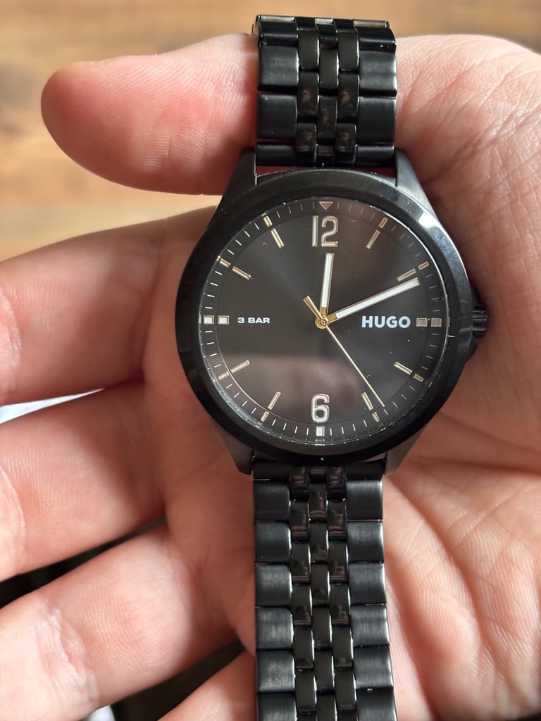 Hugo watch