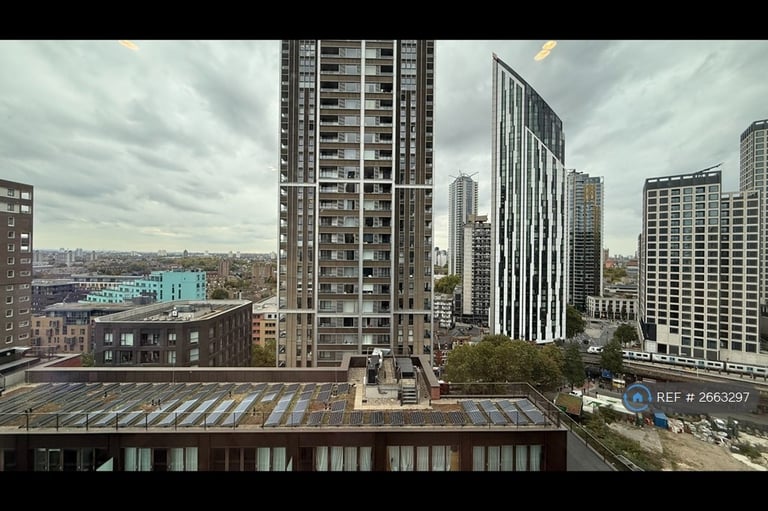 1 bedroom flat in Hewson Way, London, SE17 (1 bed) (#2663297)