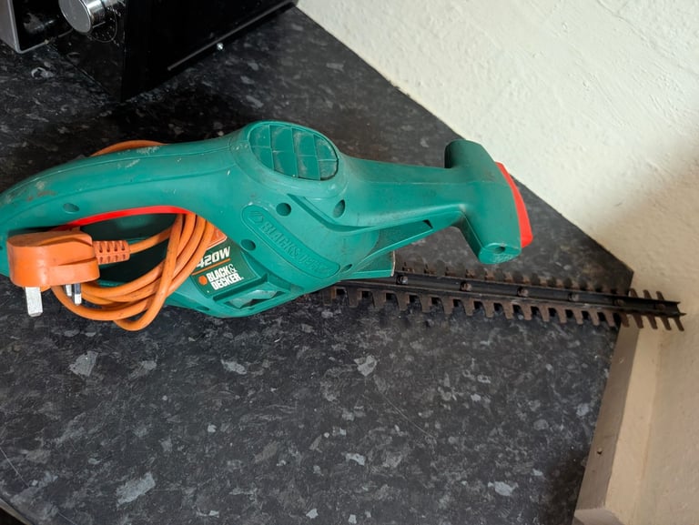 image for Black and Decker hedge trimmer.