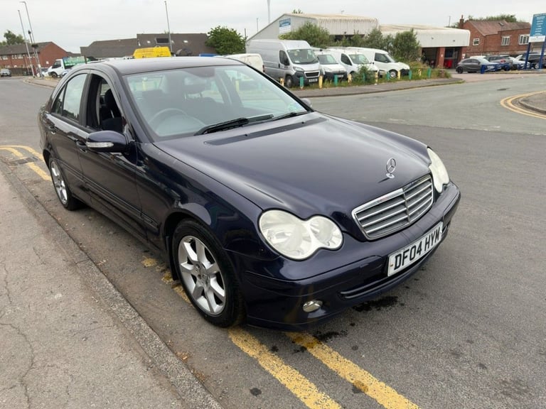 2004 04 MERCEDES-BENZ C-CLASS 2.1 C200 CDI AVANTGARDE SE SALOON 4DR DIESEL AUTOM