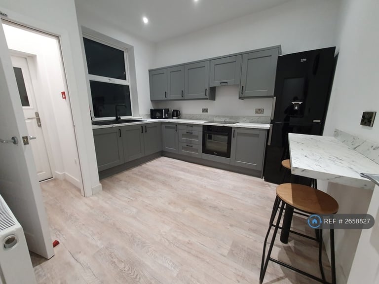 image for 1 bedroom in Gartside Street, Ashton-Under-Lyne, OL7 (#2658827)