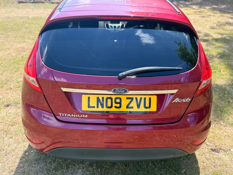 2009 FORD FIESTA TITANIUM - LONG MOT