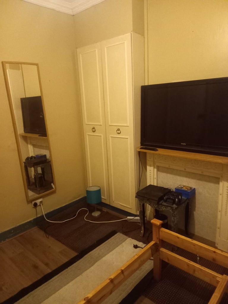 image for No deposit double room e17 
