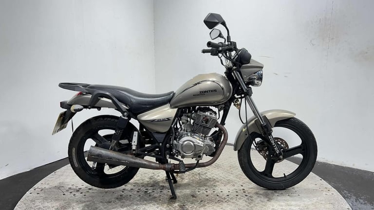 Zontes ZT 2012 20K RUNNING PROJECT BIKE SPARE OR REPAIR 125CC COMMUTER