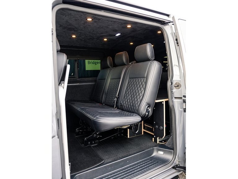 2021 Volkswagen Transporter TDI T32 Highline Combi Van Diesel Automatic