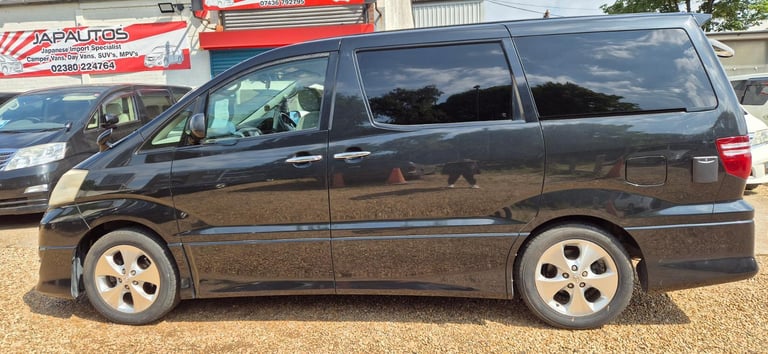TOYOTA ALPHARD 2 BERTH CAMPERVAN WITH REAR CONVERSION AND FRIDGE