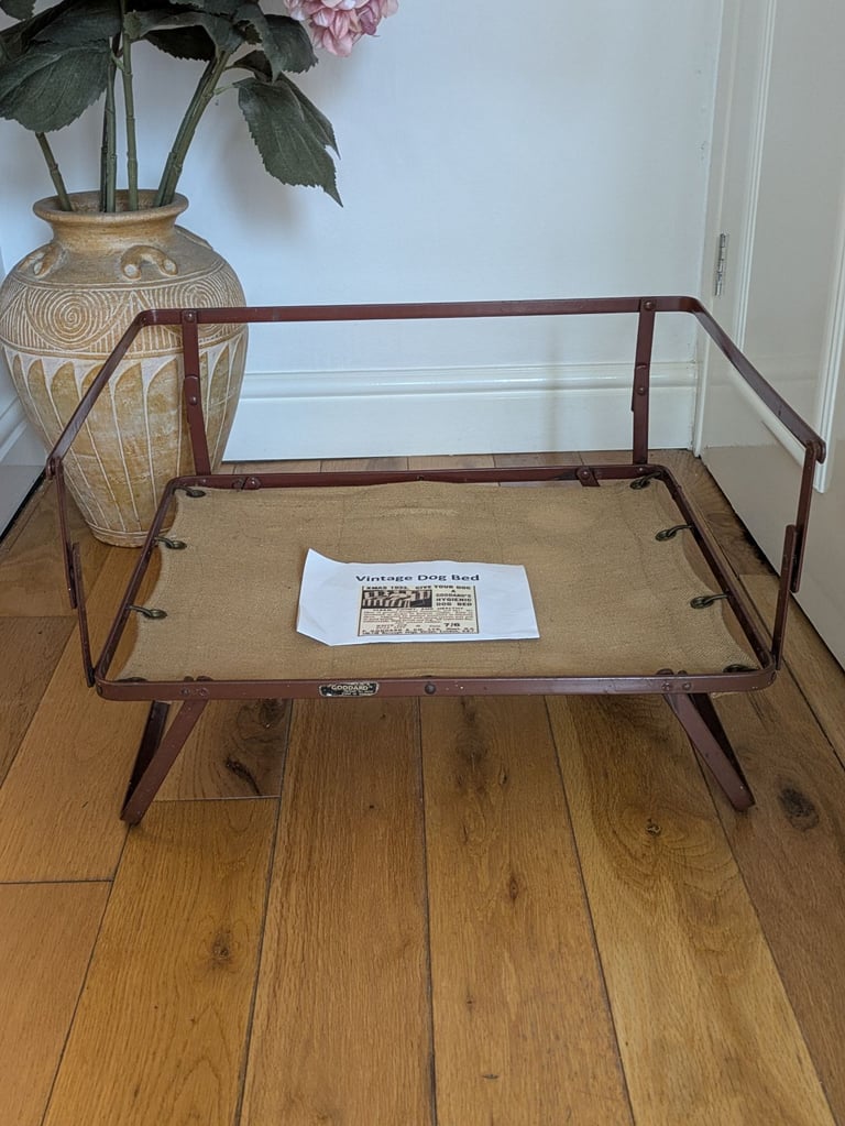 Vintage folding dog bed 